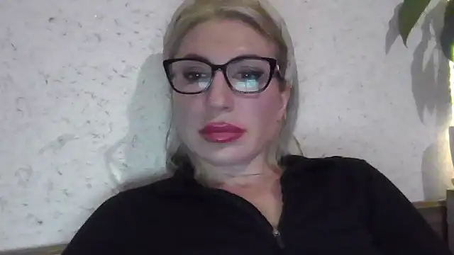 fox red lady7 online show from April 19, 2026, 8:55 pm