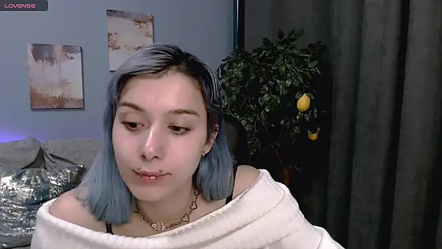 Snapshot of SophieAsh chatting on September 28, 2025, 3:41 pm SophieAsh online show from September 28, 2025, 3:41 pm