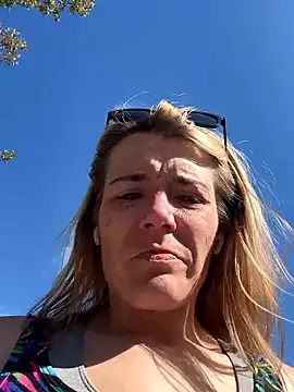 Snapshot of bb_empress chatting on September 29, 2025, 2:55 pm bb empress online show from September 29, 2025, 2:55 pm