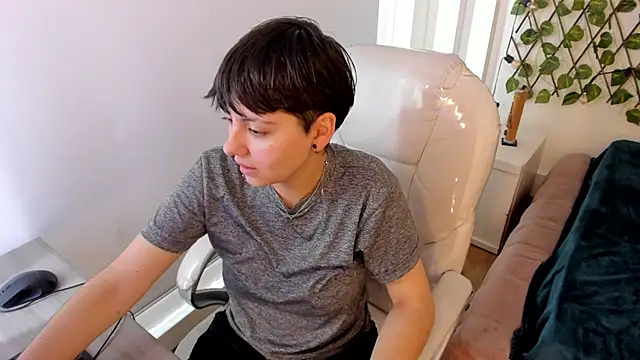 Snapshot of Nathaly_ds chatting on November 7, 2025, 7:40 pm Nathaly ds online show from November 7, 2025, 7:40 pm