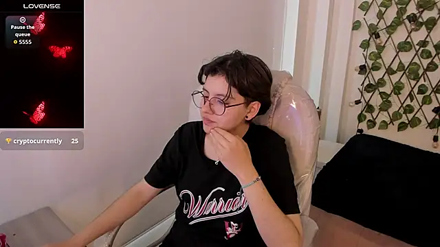 Snapshot of Nathaly_ds chatting on October 23, 2025, 7:45 pm Nathaly ds online show from October 23, 2025, 7:45 pm