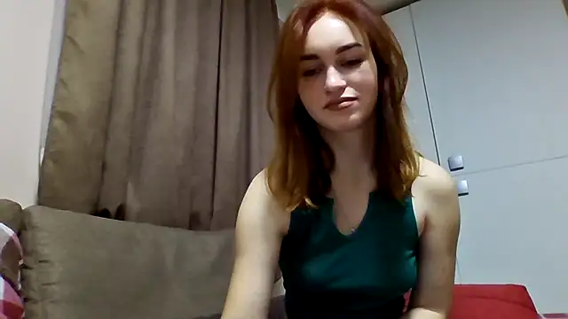 Snapshot of Requellia chatting on October 15, 2025, 7:22 pm Requellia online show from October 15, 2025, 7:22 pm