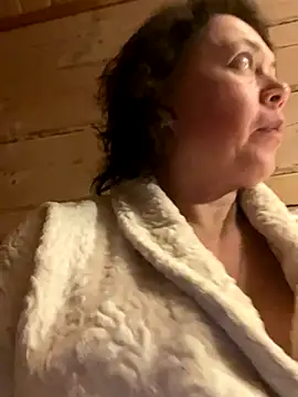 Snapshot of Kiravix chatting on November 16, 2025, 7:40 pm Kiravix online show from November 16, 2025, 7:40 pm