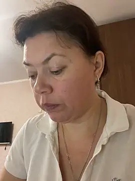 Snapshot of Kiravix chatting on November 27, 2025, 8:15 am Kiravix online show from November 27, 2025, 8:15 am