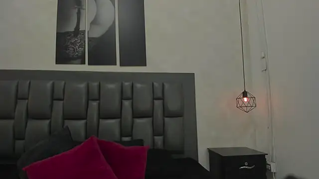 dakota roussee online show from March 18, 2026, 12:19 pm