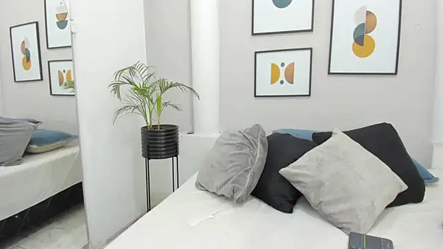 Snapshot of dakota_roussee chatting on November 6, 2025, 12:31 pm dakota roussee online show from November 6, 2025, 12:31 pm