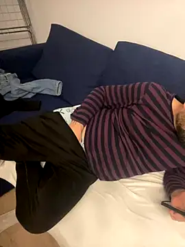 Snapshot of DavidMaros chatting on November 21, 2025, 6:45 am DavidMaros online show from November 21, 2025, 6:45 am