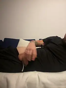 Snapshot of DavidMaros chatting on December 14, 2025, 6:30 am DavidMaros online show from December 14, 2025, 6:30 am