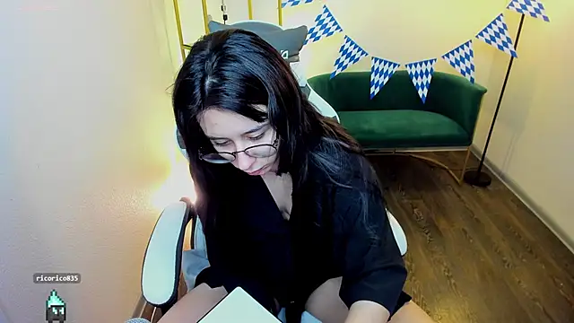 Snapshot of meomeee chatting on September 16, 2025, 4:30 pm meomeee online show from September 16, 2025, 4:30 pm