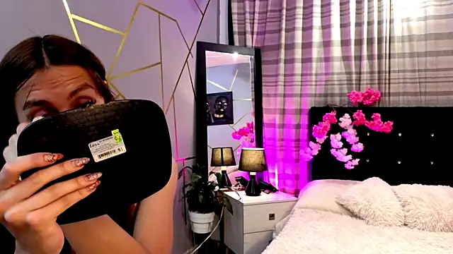 Snapshot of antonellastar24_ chatting on November 10, 2025, 3:44 am antonellastar24 online show from November 10, 2025, 3:44 am