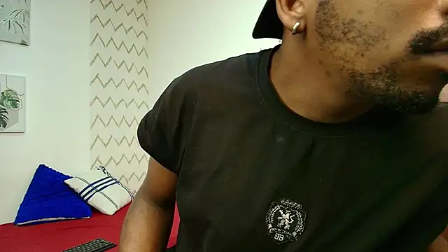 muller asher online show from November 30, 2025, 3:46 pm