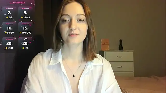 white liillyy online show from March 13, 2026, 11:10 pm