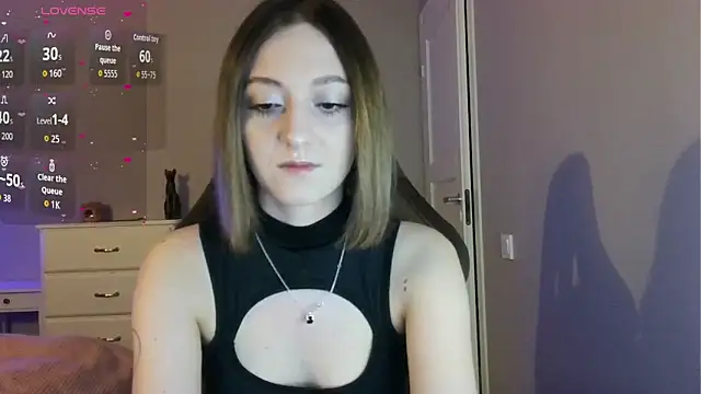 Snapshot of white_liillyy chatting on June 19, 2026, 8:58 pm white liillyy online show from June 19, 2026, 8:58 pm