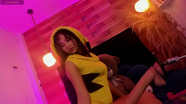 Emily brown04 online show from February 12, 2026, 11:43 am