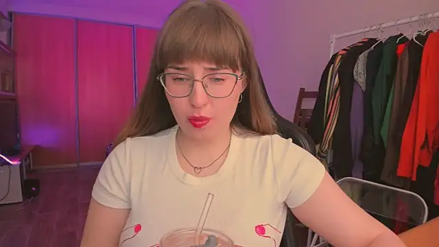 just fucked777 online show from April 18, 2026, 10:17 am