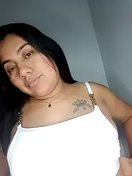 princezapim12 online show from May 6, 2026, 5:00 am