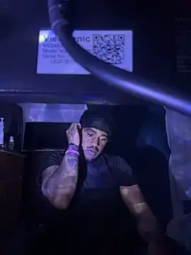 tyrek5051 online show from November 26, 2025, 3:06 am