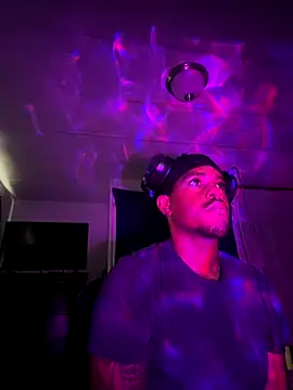 tyrek5051 online show from October 18, 2025, 6:21 pm