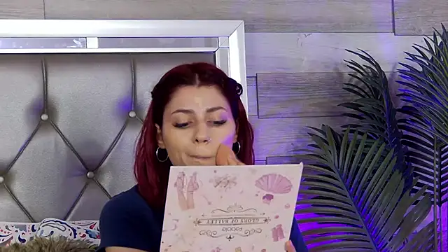 LunaHart online show from April 5, 2026, 6:09 am