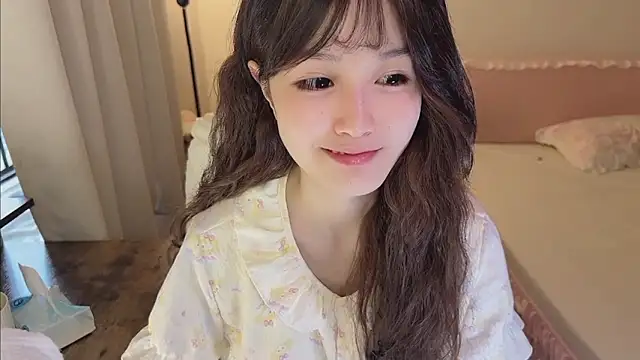 FuFu-puff online show from May 15, 2026, 11:58 pm