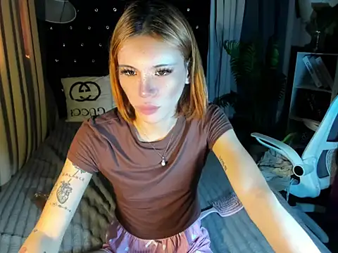 samantha fox8 online show from November 29, 2025, 12:22 am