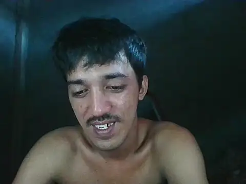 Snapshot of RowyCam chatting on October 31, 2025, 12:07 am RowyCam online show from October 31, 2025, 12:07 am