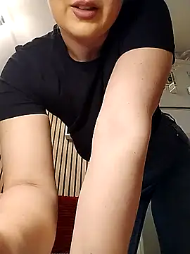 Mayaaaaaa  online show from March 5, 2026, 8:11 am