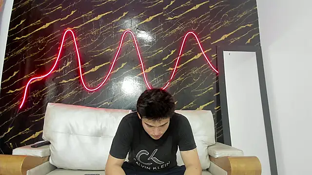 Snapshot of invincible200 chatting on September 17, 2025, 3:03 pm invincible200 online show from September 17, 2025, 3:03 pm