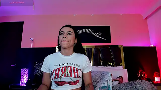 ScarletTorres online show from November 21, 2025, 6:07 pm