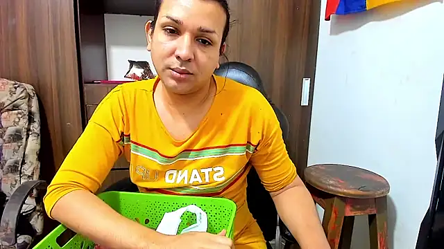 miss bigcockts online show from February 23, 2026, 11:00 am