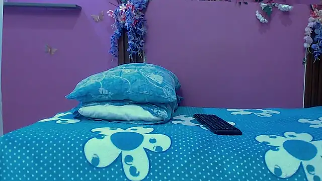 skinnybarbie022 online show from January 6, 2026, 12:58 am