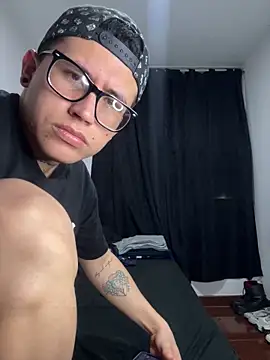 Kurtxxx22 online show from November 9, 2025, 1:09 am