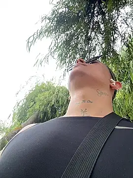 Kurtxxx22 online show from April 10, 2026, 7:43 pm