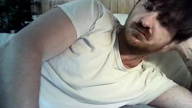 WyattL96 online show from July 19, 2026, 9:33 pm