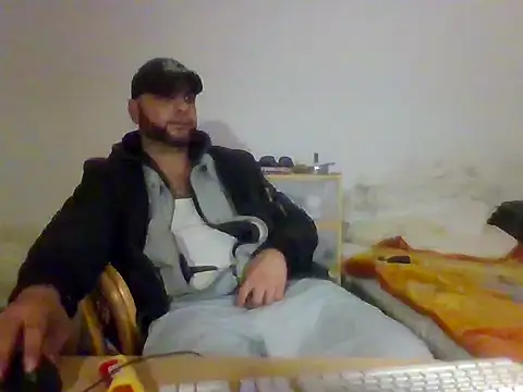 SmokedAlloy2 online show from November 16, 2025, 6:12 pm