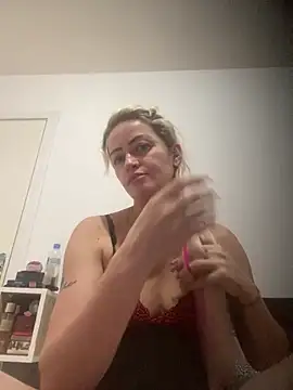 Alerquinasc online show from December 13, 2025, 11:44 pm