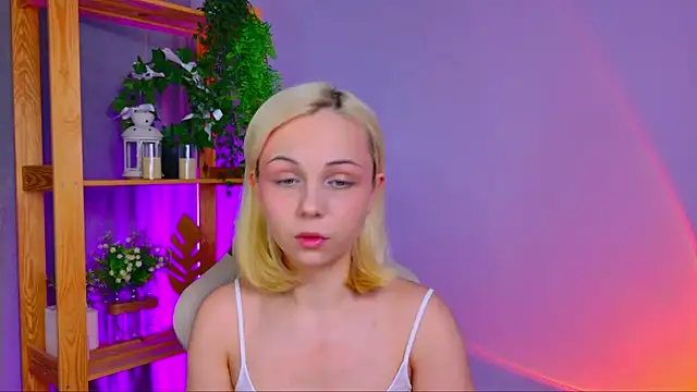 Charlotte Colinss online show from March 13, 2026, 4:06 am