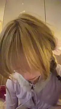 momo-2580 online show from November 24, 2025, 8:20 pm