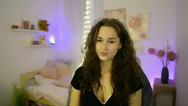 Snapshot of Annita_Grey chatting on October 7, 2025, 6:53 pm Annita Grey online show from October 7, 2025, 6:53 pm