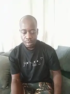 Snapshot of WaiterZim chatting on July 7, 2026, 7:09 am WaiterZim online show from July 7, 2026, 7:09 am