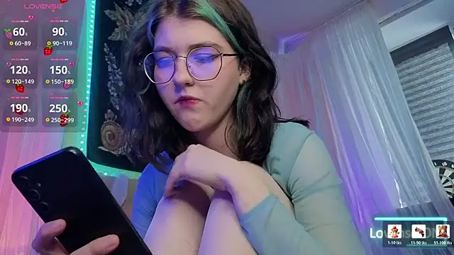 Snapshot of Miko_Meow chatting on June 7, 2026, 12:32 pm Miko Meow online show from June 7, 2026, 12:32 pm