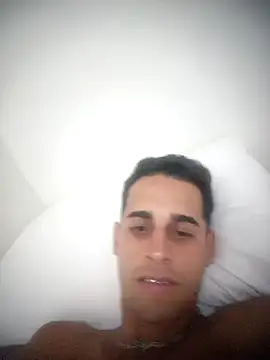 QUIEROFOLLARTEDUR online show from December 22, 2025, 12:16 pm