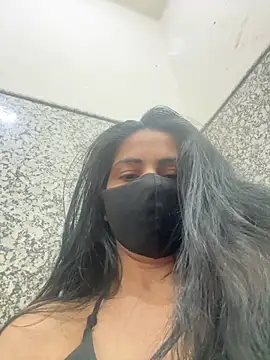 SashaPatel online show from March 11, 2026, 2:33 pm