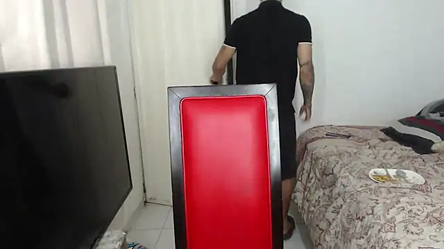 Alex mojica online show from October 29, 2025, 6:12 am