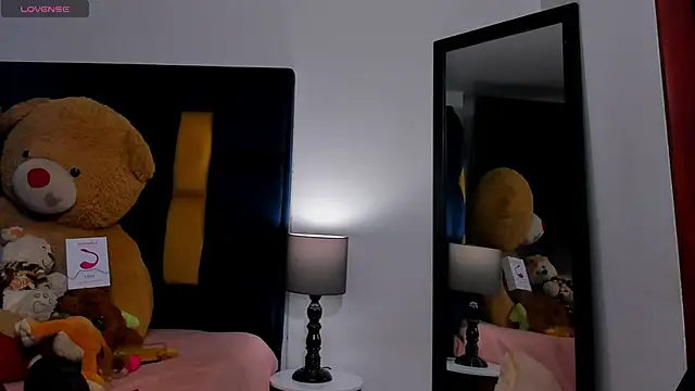 Snapshot of Evan_Storn chatting on November 8, 2025, 3:54 am Evan Storn online show from November 8, 2025, 3:54 am