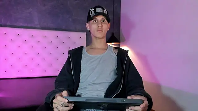  realwav online show from October 17, 2025, 7:11 am