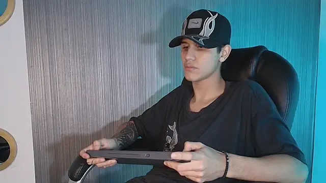  realwav online show from October 13, 2025, 6:48 am