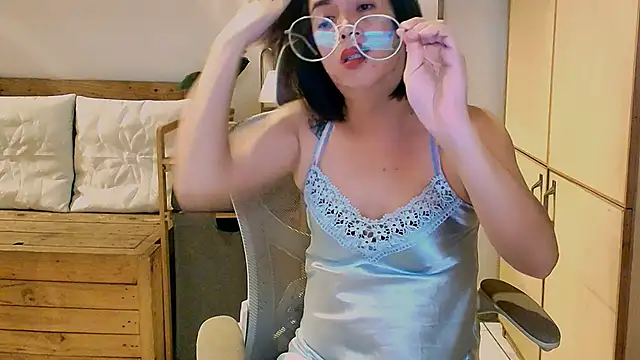 moriliciousxxx online show from February 17, 2026, 10:29 pm