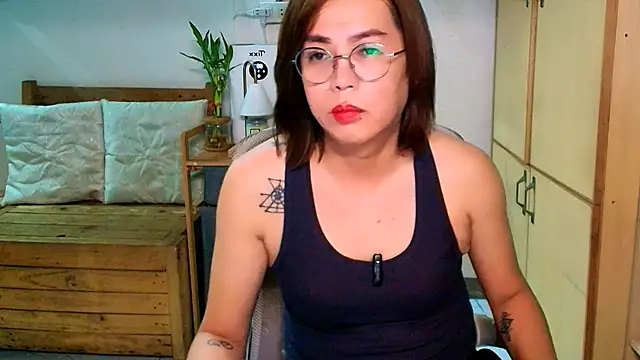 moriliciousxxx online show from July 16, 2026, 10:07 pm