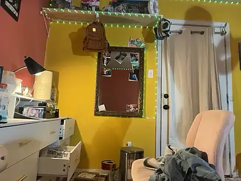 bearcub300 online show from November 7, 2025, 12:26 am